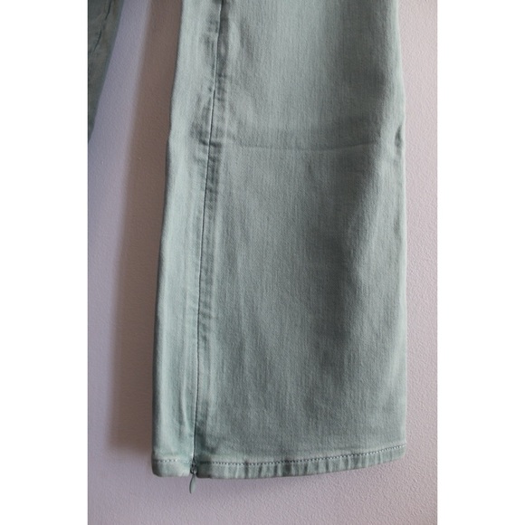 Universal Thread NWT Fair Trade Zipped Ankle Bootcut Green Maternity Pants 8 29 - Picture 3 of 8